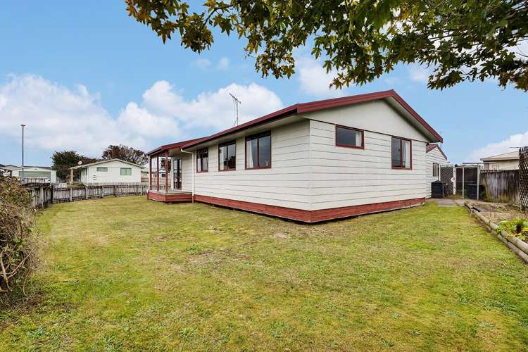 3 Jessica Court Dinsdale_17