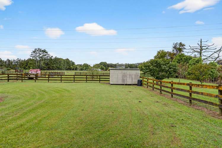 61 Boord Crescent Kumeu_31