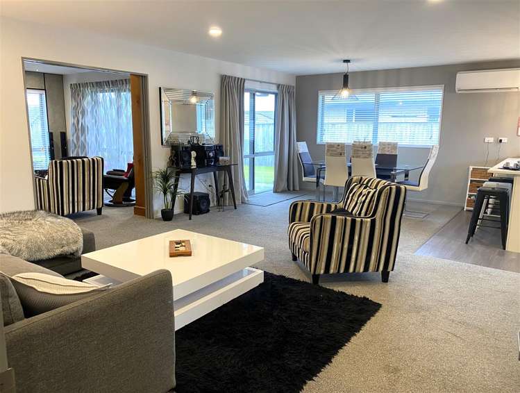 158 Coulson Road Paroa_12