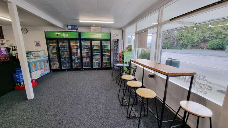 59 Main Road Tuatapere_6