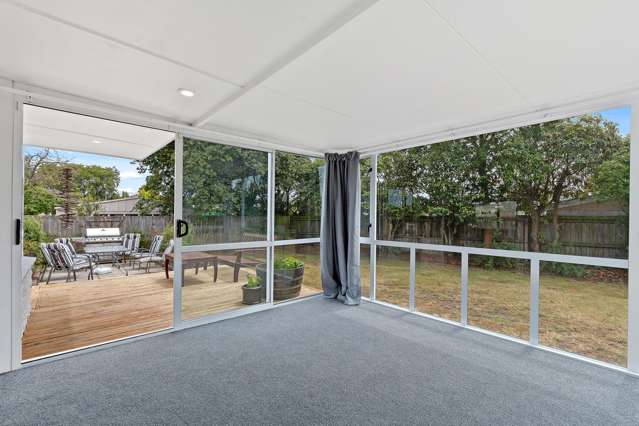 52b Greenhaven Drive Burwood_2