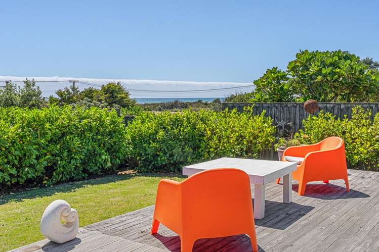 17 Moana Street Otaki Beach_22