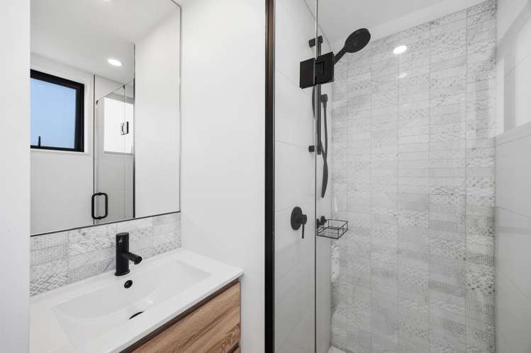 16 & 16A Maugham Drive Bucklands Beach_27