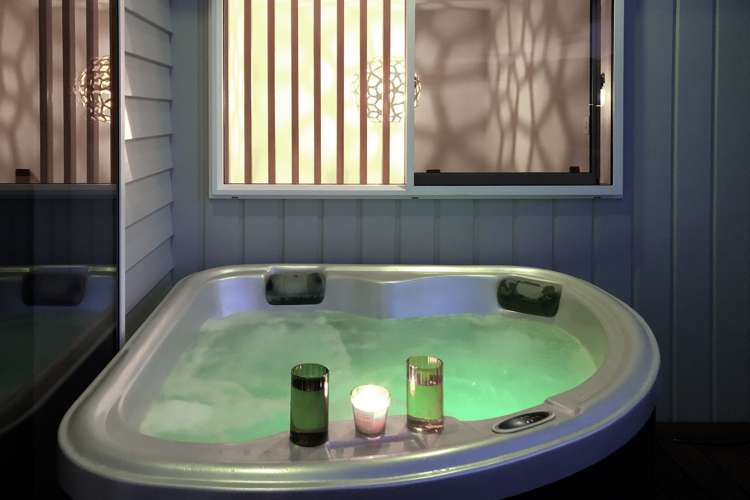 8a Esme Place Matua_5