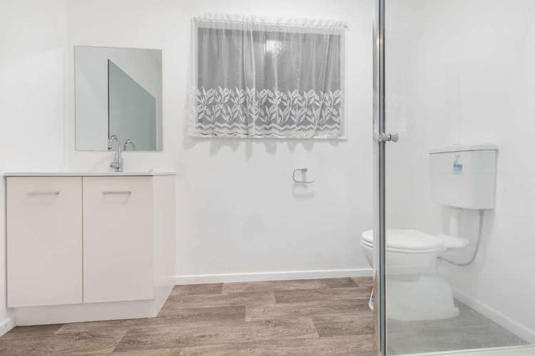 29 Sunrise Avenue Owhata_11