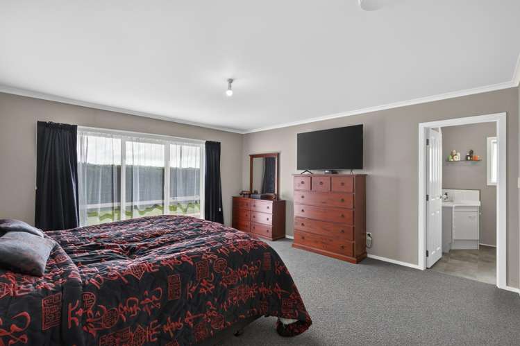 156 King Road Inglewood_2