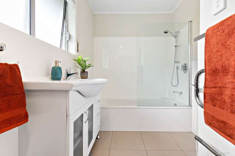 2 Autumn Avenue Glen Eden_11