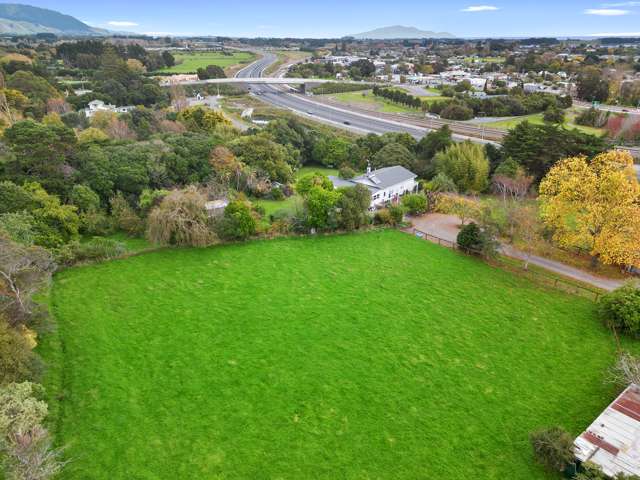 46 County Road Otaki_4