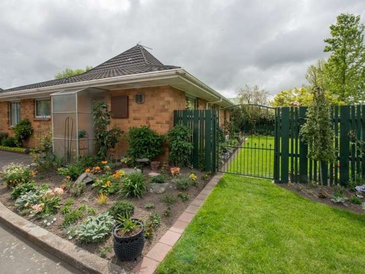 1/18 Woodham Drive Allenton_20