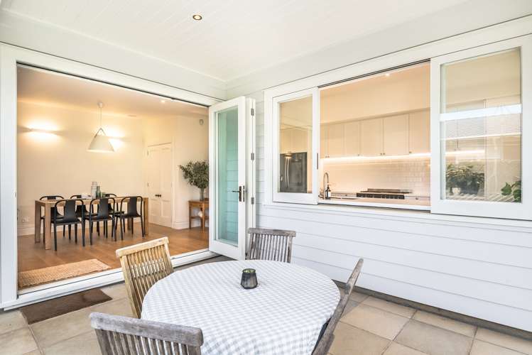 36 Old Lake Road Narrow Neck_10