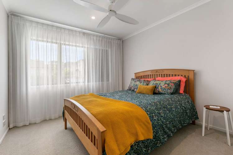 119 Bonair Crescent Silverdale_16