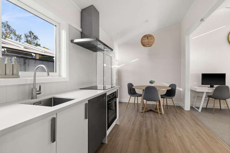 2/24 Charles Street Westshore_6
