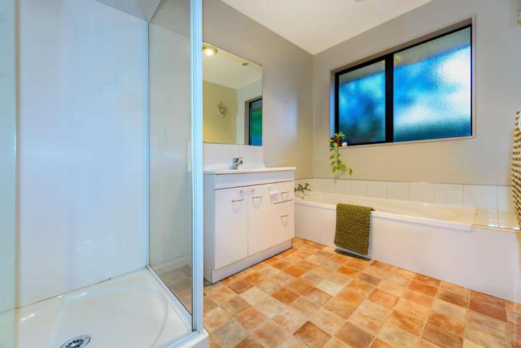 9 School Lane Kirwee_24