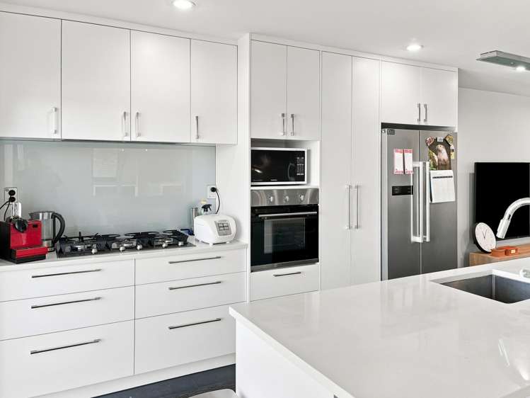 253 Alec Craig Way Gulf Harbour_4