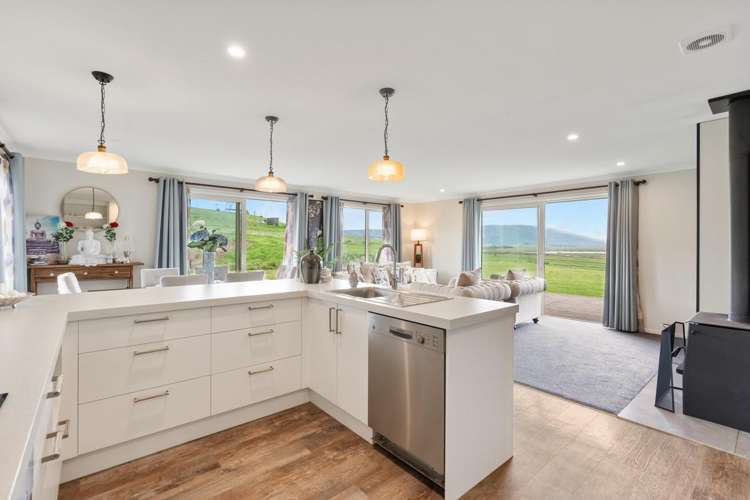 247 Baker Road Waihola_4