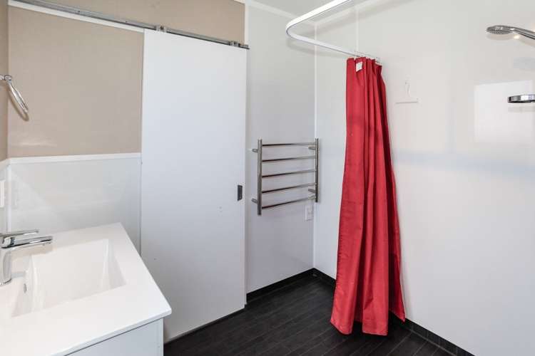 4b Fernleigh Avenue Waiuku_9