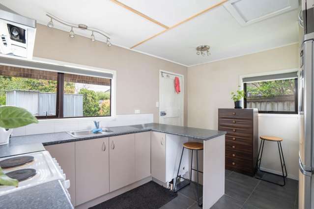 2/1 Glengarry Place Hilltop_2