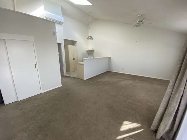 4/151 Kitchener Road Pukekohe_2