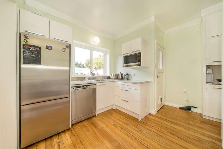 14 Tennyson Street Petone_23