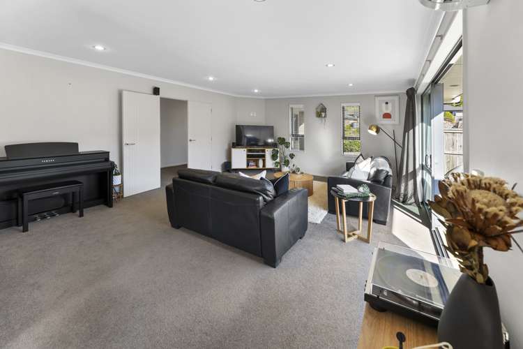 78 Washbourn Drive Richmond_6