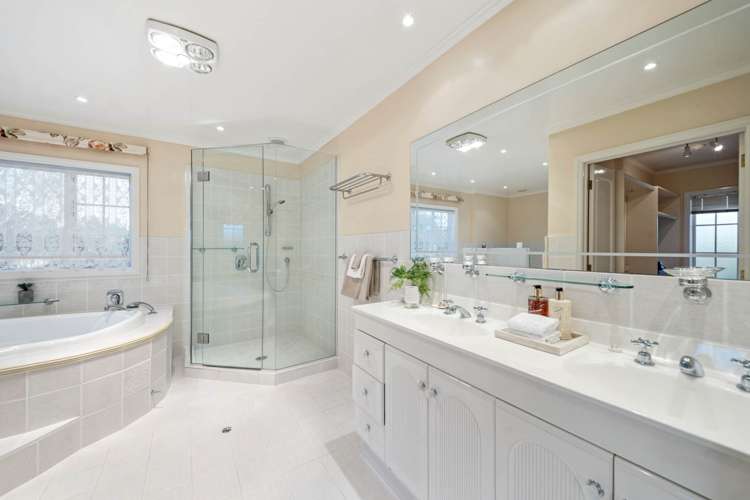 52 Porterfield Road Whitford_30