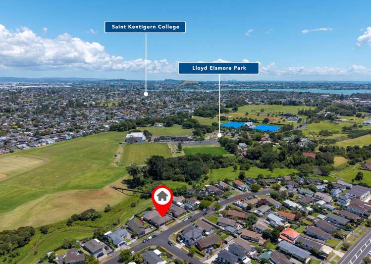 51 De Quincey Terrace Highland Park_24