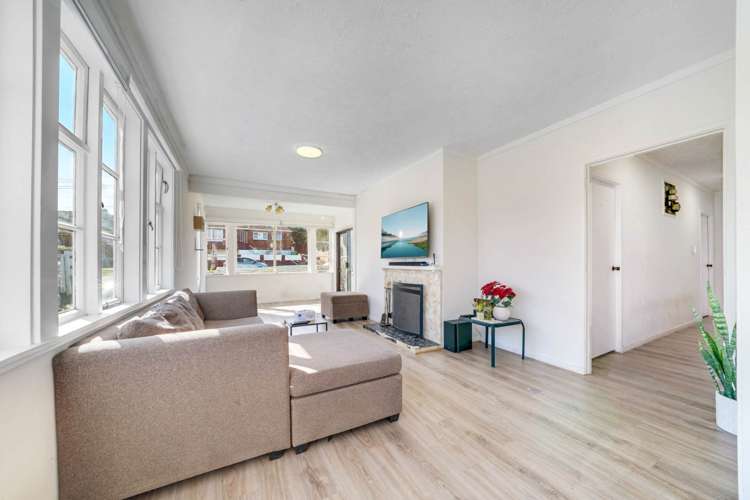 2 Triton Avenue Mount Albert_6