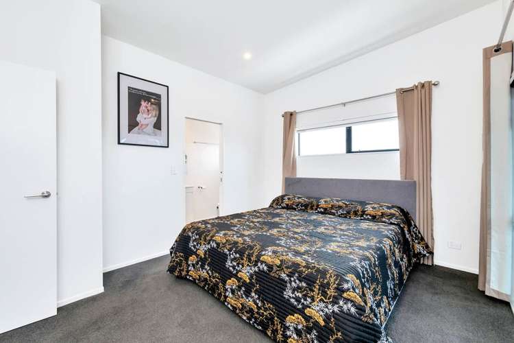 4337 Great North Road Glendene_23