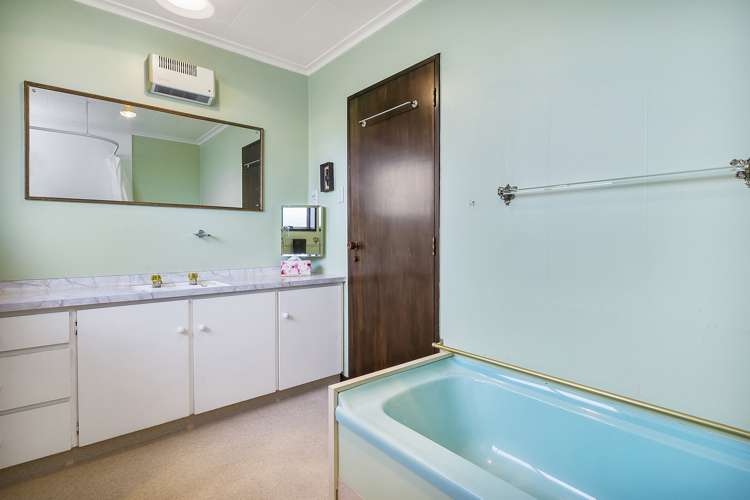 17 Bush Road Mosgiel_14