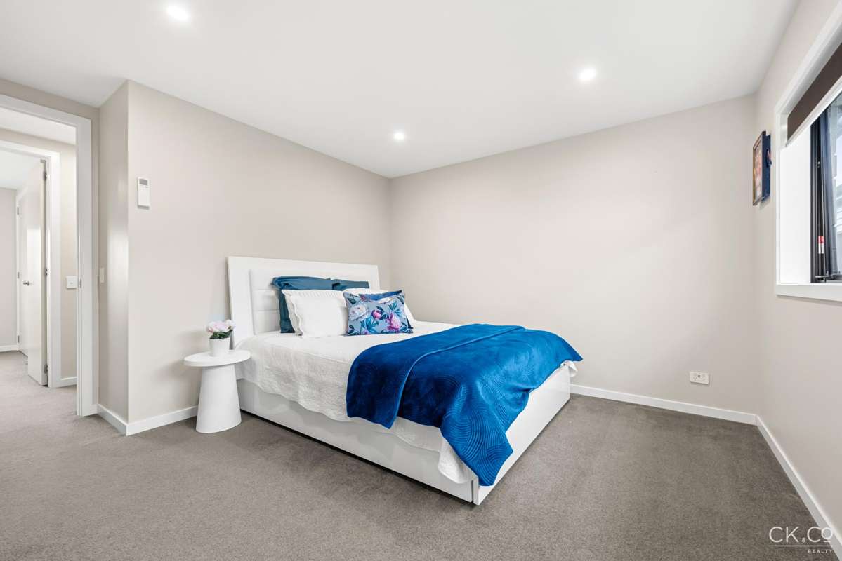 102 Thackeray Street_5