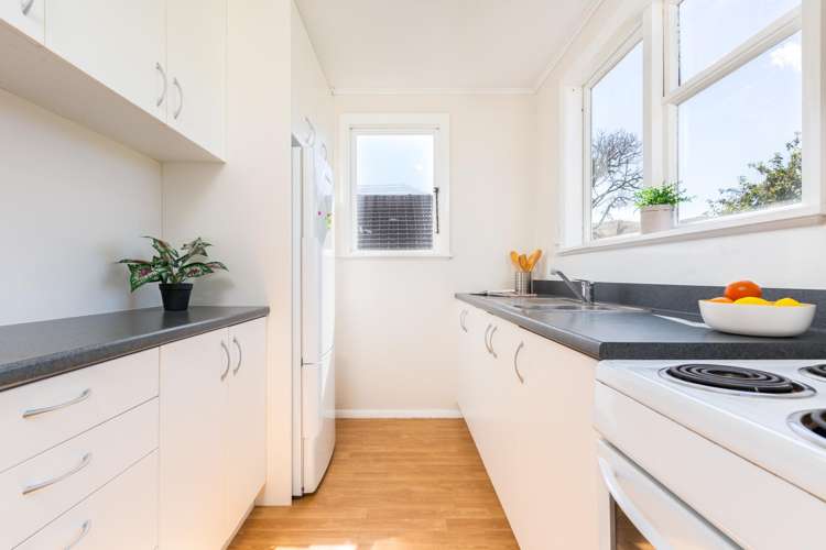 106 Warspite Avenue Cannons Creek_4