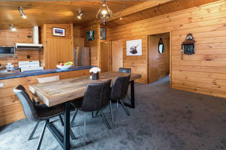 35 Botany Road Botany Downs_6