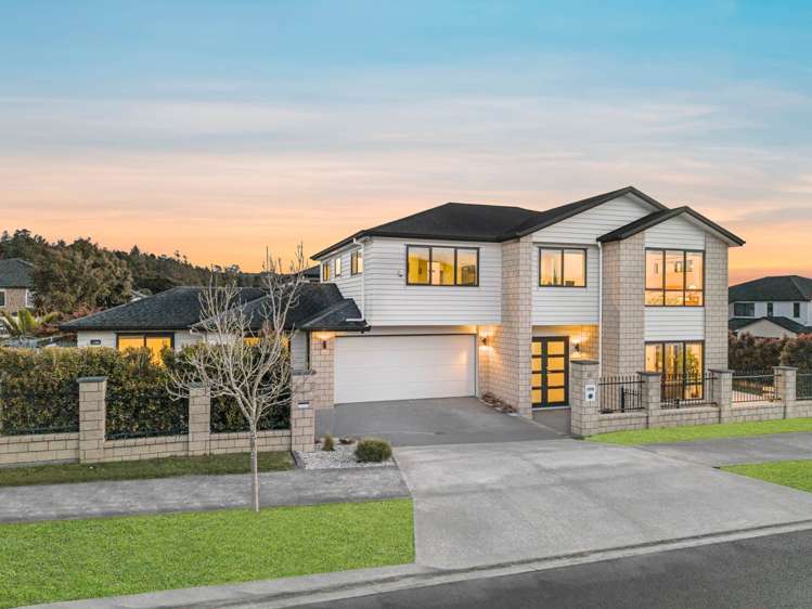 63 Castlederg Drive Flat Bush_1