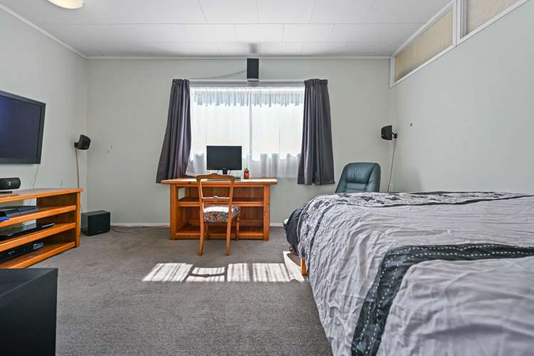 14 Mcdowall Place Queenwood_16