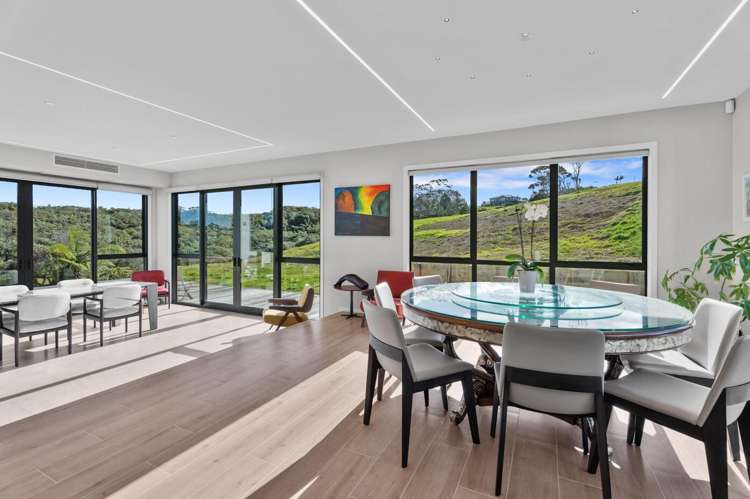 8 Ridgelea Road Long Bay_7
