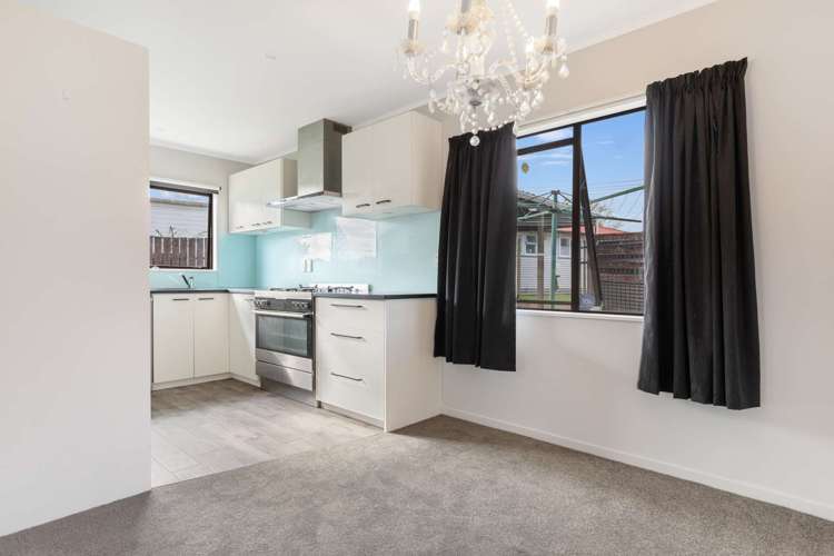 2/17 Mcdougall Street_1