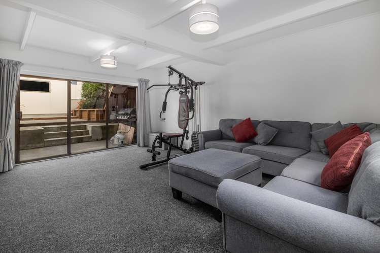 10 Spey Place Papakowhai_13