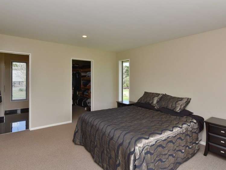 4/736 Sandy Knolls Road West Melton_6