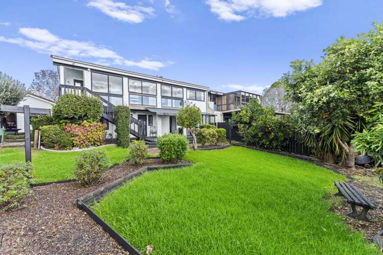 2/2 Monde Place Clover Park_12