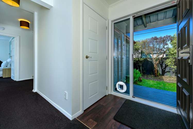 27a Achilles Street Burwood_14