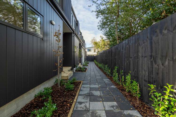 3/75 McAnnalley Street Manurewa East_15