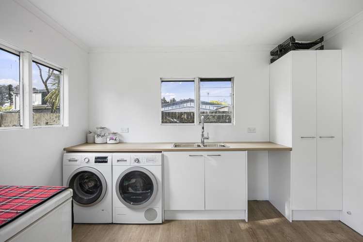 7 Leaming Place Clarks Beach_20