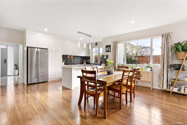 8 Springside Drive Flat Bush_4