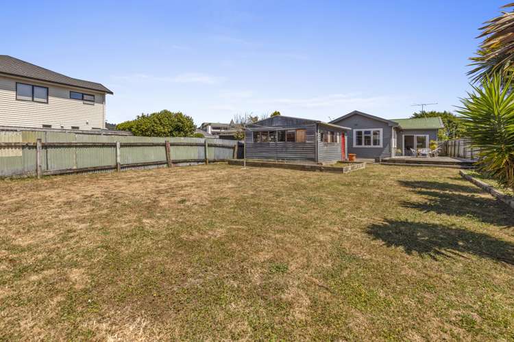 15 Sutherland Avenue Silverstream_14