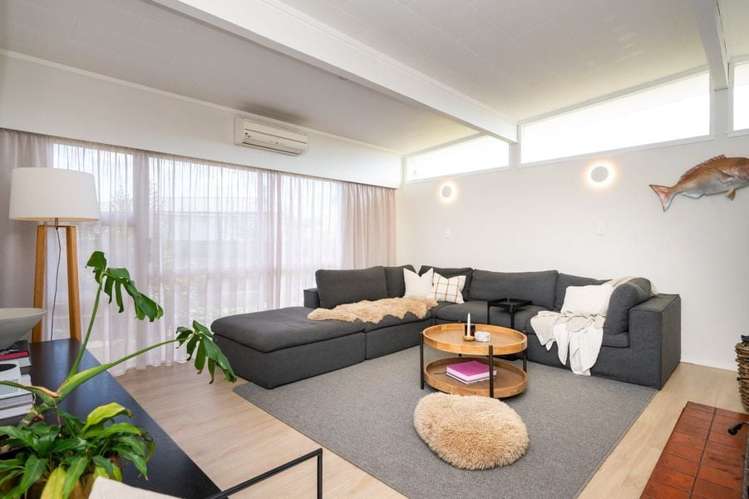 1303 Cardiff Place Mayfair_4