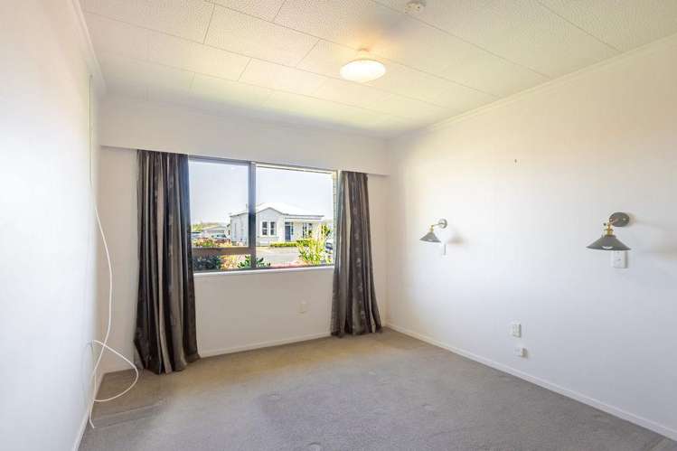 61 Allardice Street Dannevirke_15