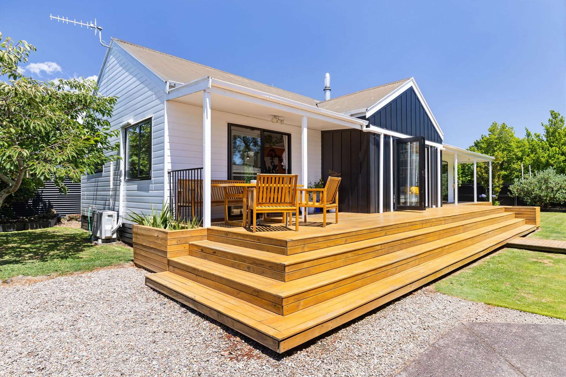 96 Milson Line Milson_0