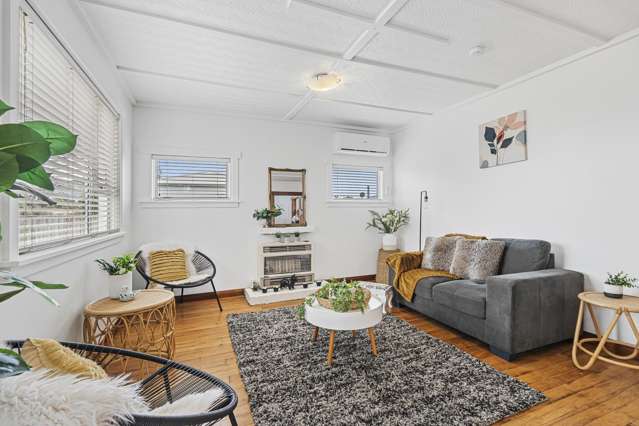 FIRST HOME WITH CUTENESS OVERLOAD!