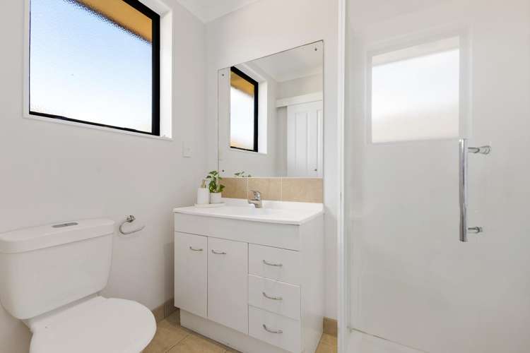 185 Keri Vista Rise Papakura_10