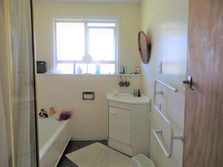 5 Lewis Street Kaiti_13